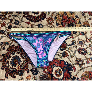Victoria's Secret Balinese Floral Crochet Cheeky Swim Bottom
Size Large